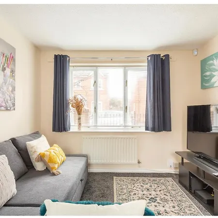 New Manchester Getaway Home - Free Gated Parking With Fob Esterno foto