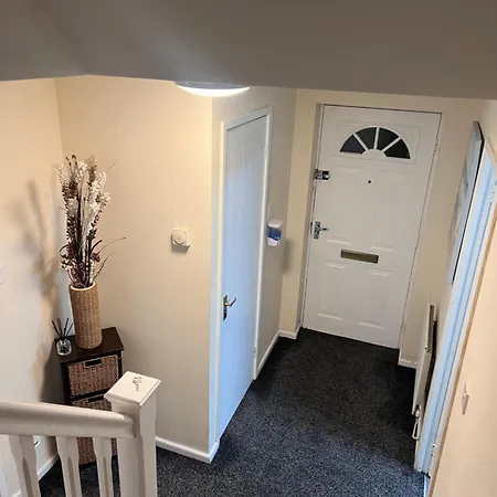 New Manchester Getaway Home - Free Gated Parking With Fob Esterno foto